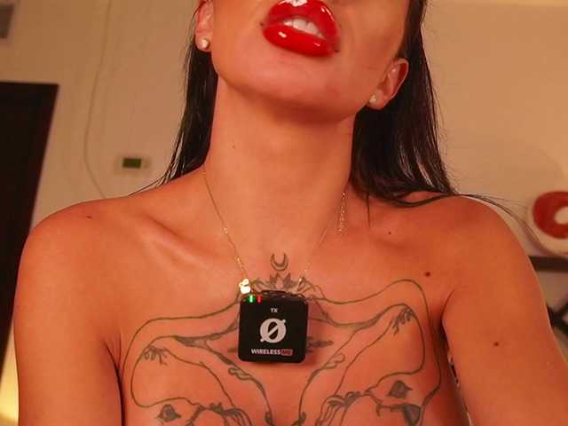 LunaMystyque's BongaCams show and profile