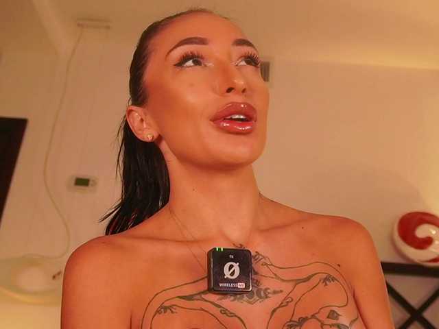 LunaMystyque's BongaCams show and profile