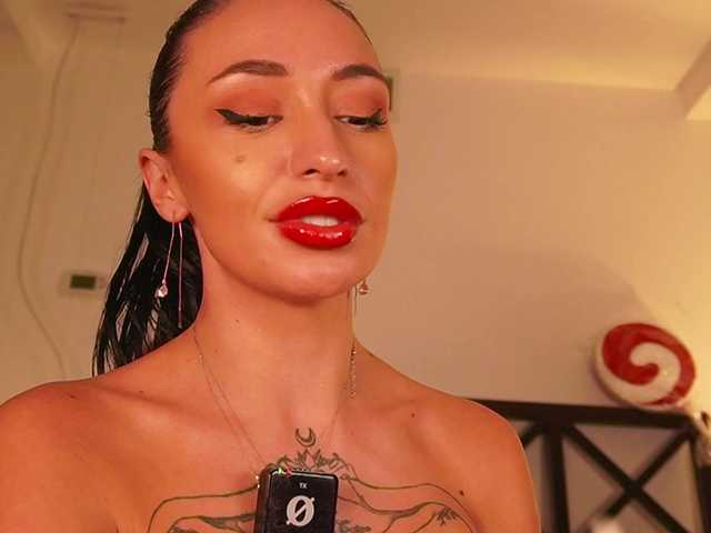 LunaMystyque's BongaCams show and profile