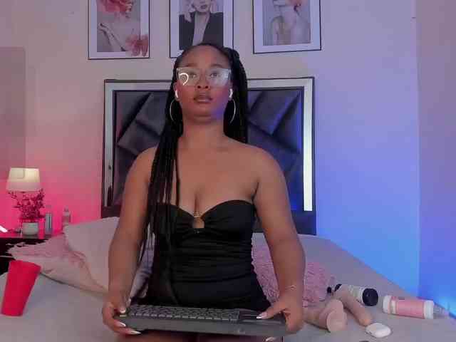 Rachellebony webcam