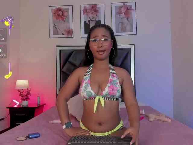 Rachellebony webcam