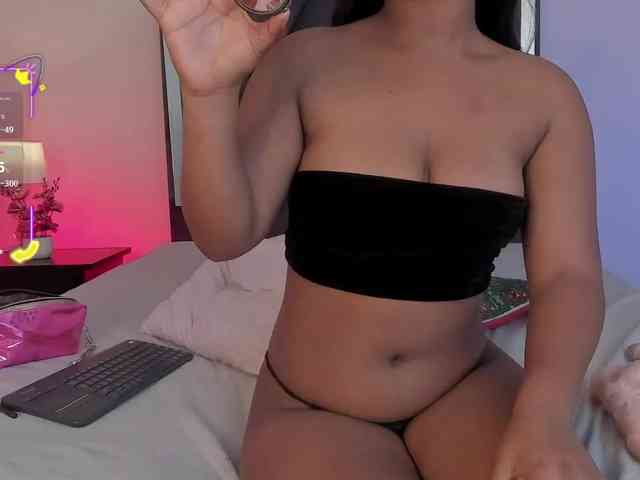 Rachellebony webcam