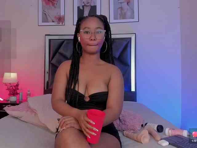 Rachellebony webcam