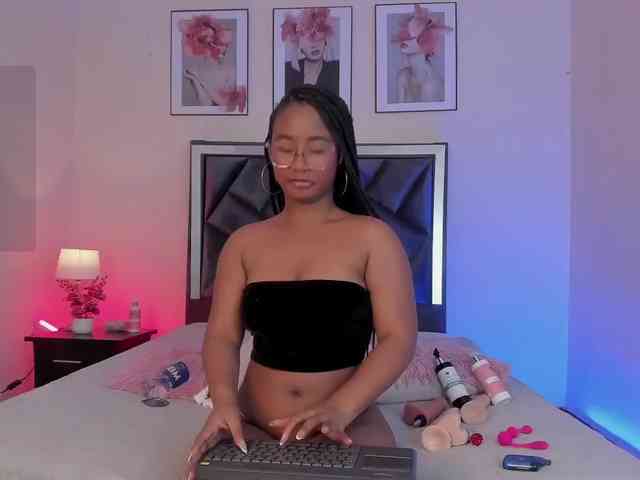Rachellebony webcam