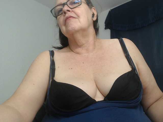 karime99's BongaCams show and profile