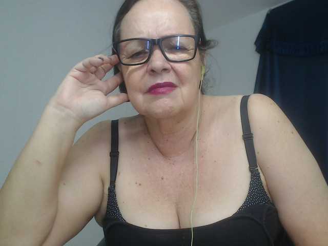 karime99's BongaCams show and profile