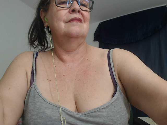 karime99's BongaCams show and profile