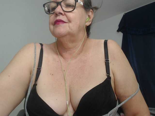 karime99's BongaCams show and profile