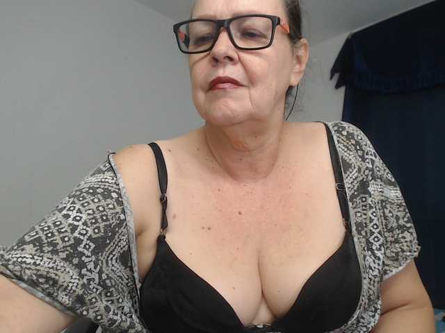 karime99's BongaCams show and profile