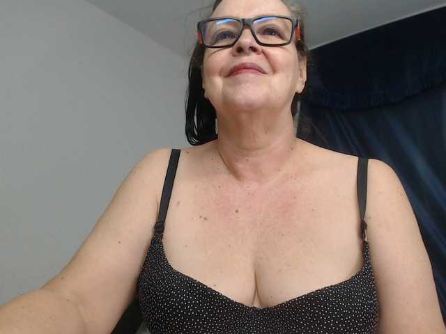 karime99's BongaCams show and profile