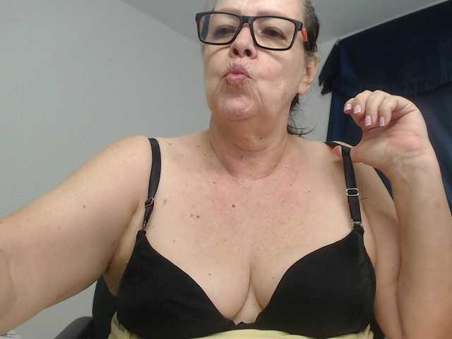 karime99's BongaCams show and profile