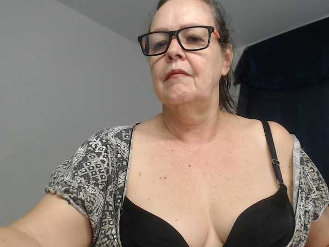 karime99's BongaCams show and profile