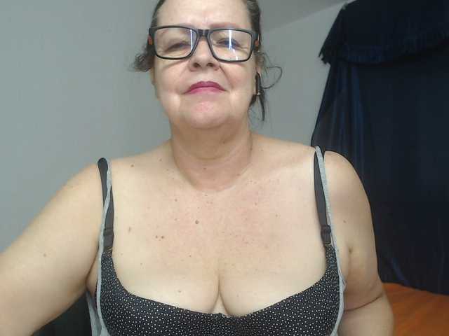 karime99's BongaCams show and profile