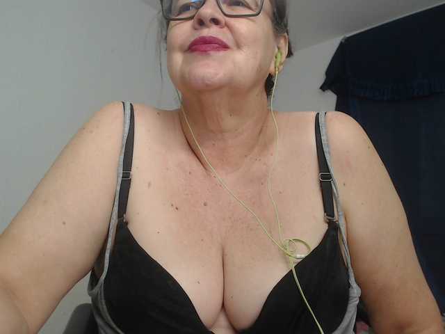 karime99's BongaCams show and profile