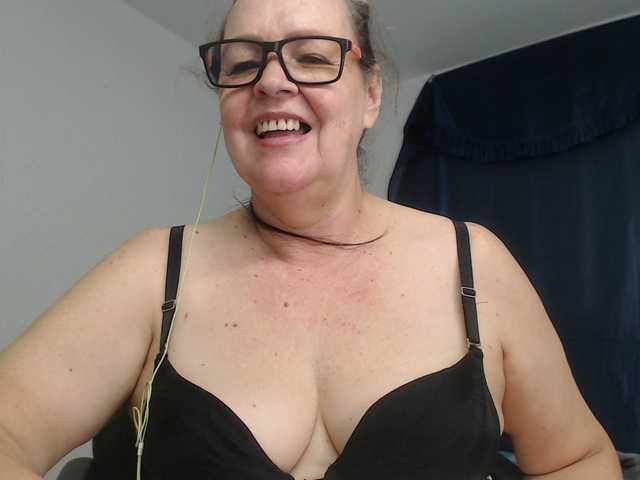 karime99's BongaCams show and profile