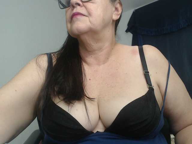 karime99's BongaCams show and profile