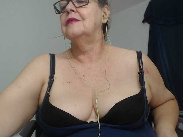 karime99's BongaCams show and profile