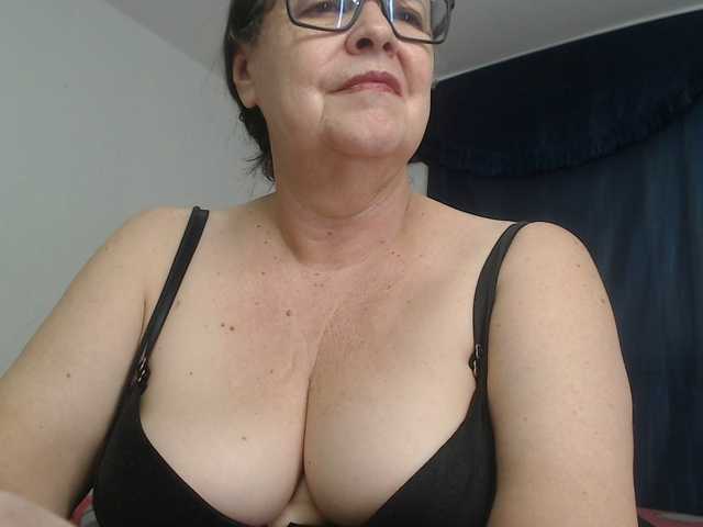 karime99's BongaCams show and profile