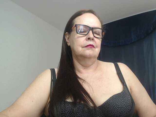 karime99's BongaCams show and profile