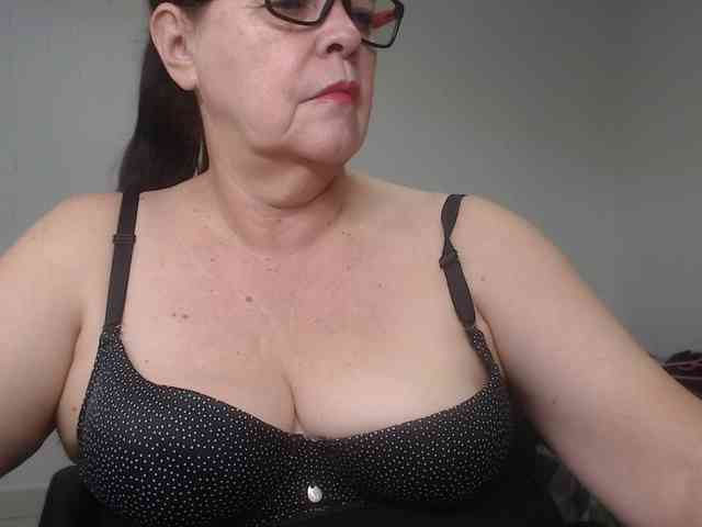 karime99 Live Webcam on BongaCams