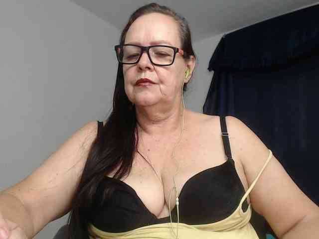 karime99 Live Webcam on BongaCams
