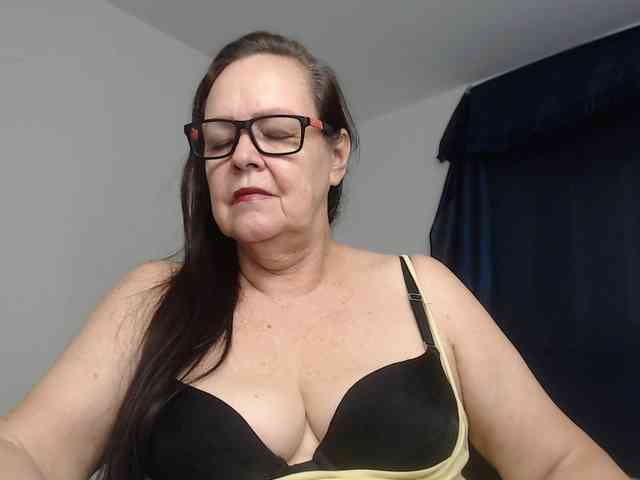 karime99 Live Webcam on BongaCams