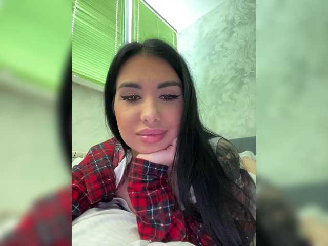 VeryVery5's BongaCams show and profile