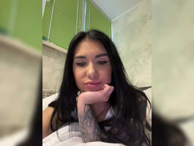 VeryVery5's BongaCams show and profile