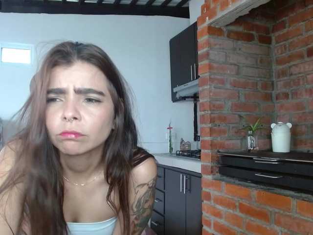 millyxnicoll1's BongaCams show and profile