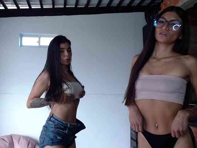 millyxnicoll1 Live Webcam on BongaCams