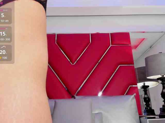 MiaReyes webcam