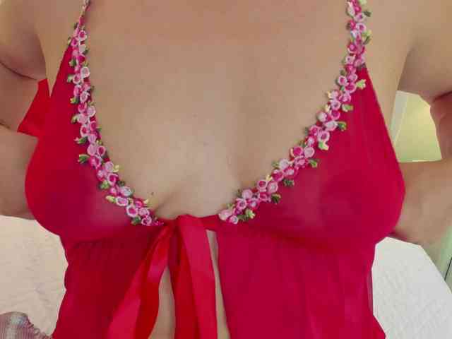 adhilaa- webcam