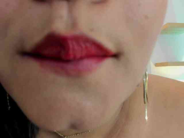 adhilaa- webcam
