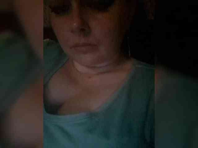 Katyilove25 webcam