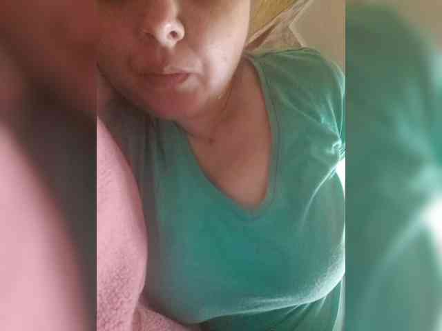 Katyilove25 webcam