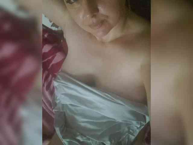 Katyilove25 webcam
