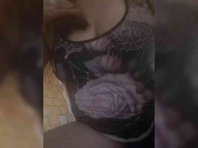Katyilove25 webcam