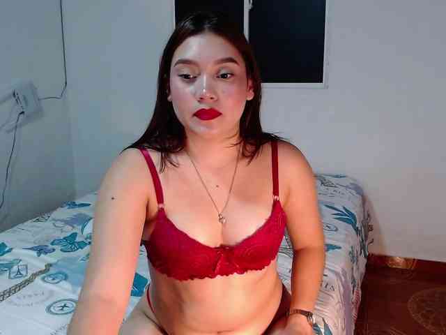 MaddisonAders webcam