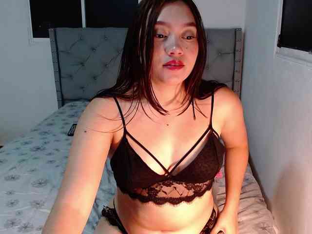 MaddisonAders's webcam live show