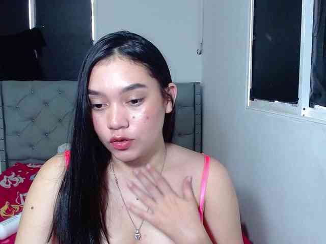 MaddisonAders webcam