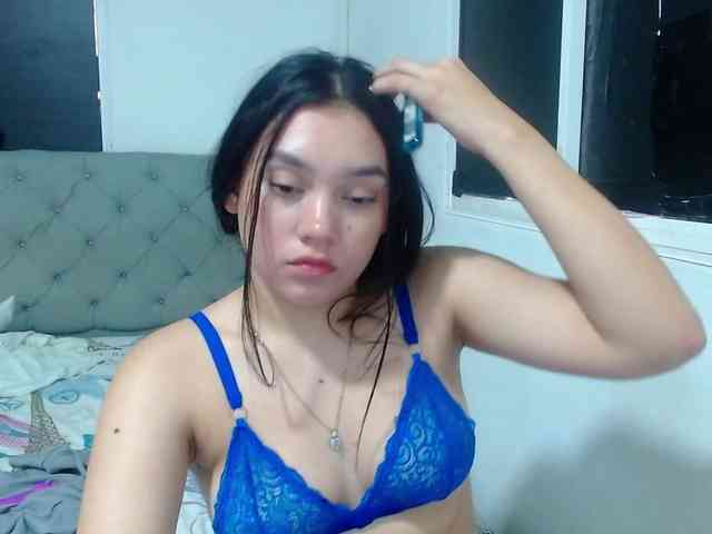 MaddisonAders webcam