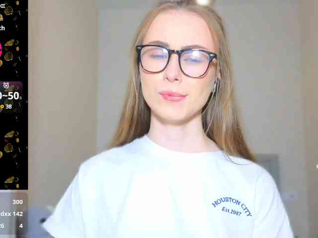 AminaLuxuryyy webcam
