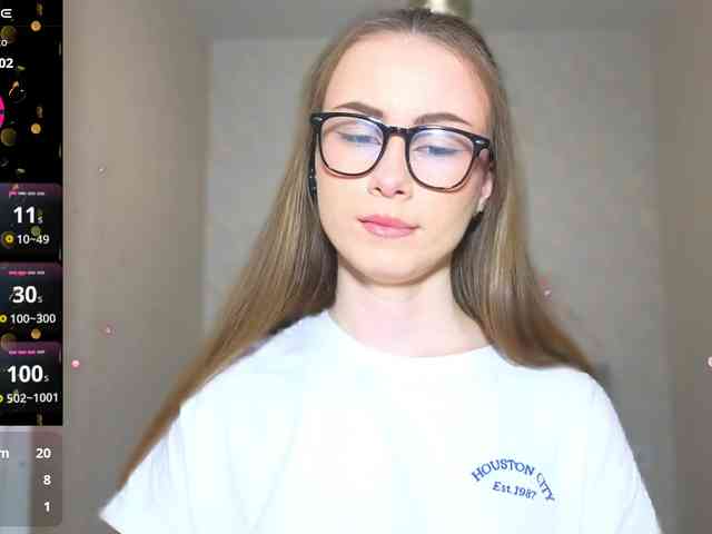 AminaLuxuryyy webcam