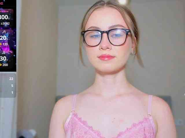 AminaLuxuryyy webcam