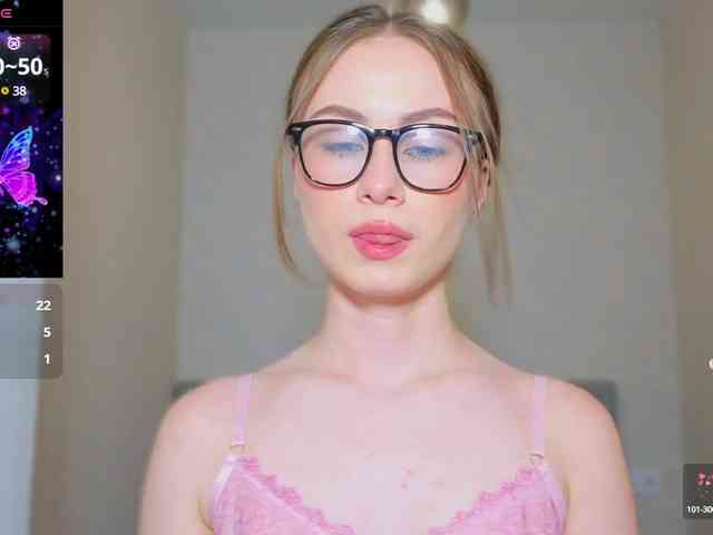 AminaLuxuryyy webcam