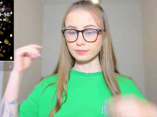 AminaLuxuryyy webcam