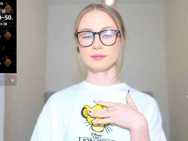 AminaLuxuryyy webcam