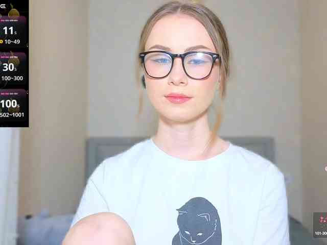 AminaLuxuryyy webcam
