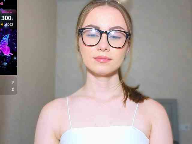 AminaLuxuryyy webcam