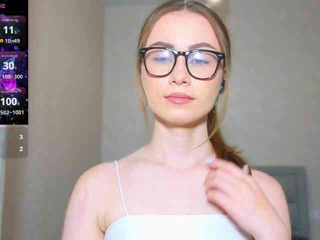 AminaLuxuryyy webcam